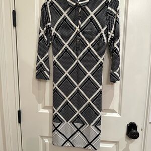 Black and White Donna Morgan Geometric Long Sleeve Dress